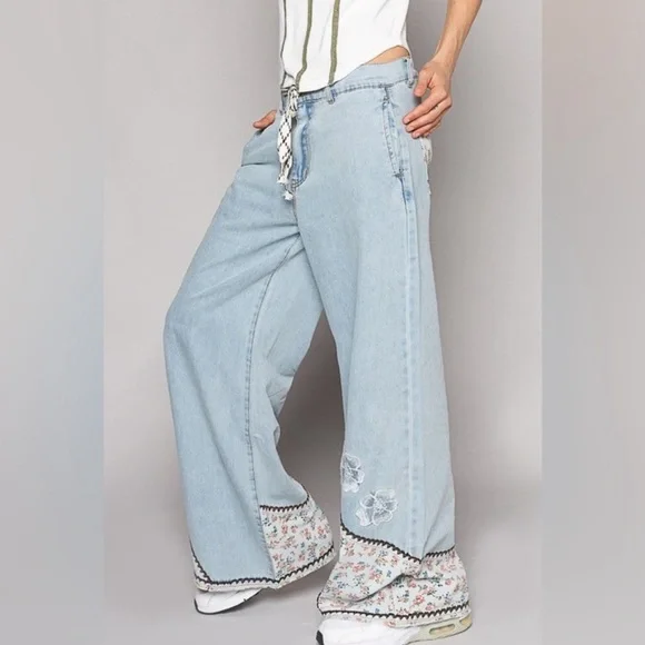 POL Floral Patchwork Embroidered Drawstring Jeans - Picture 4 of 8